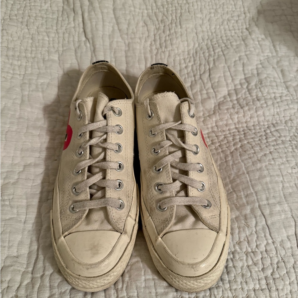 Comme des Garcons PLAY Cream Sneakers with Red Heart - Picture 8 of 8